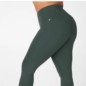Fabletics PureLuxe High Waisted Rise Minimal Legging in Hunter Forest Green Bra